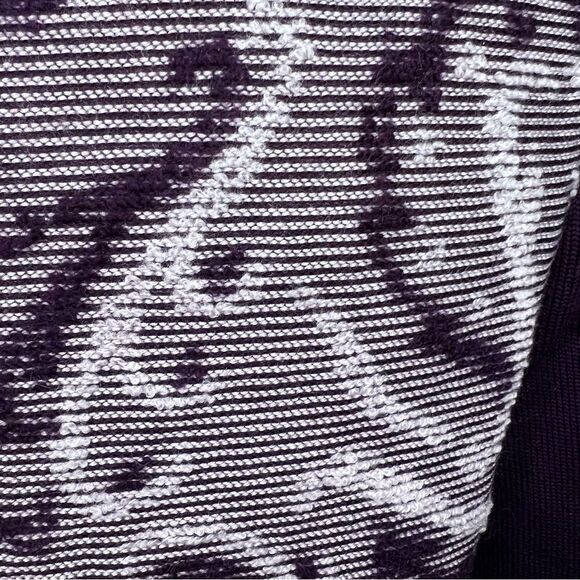 St. John Collection Purple Zip up Cardigan Sweater Size Small - Picture 10 of 14